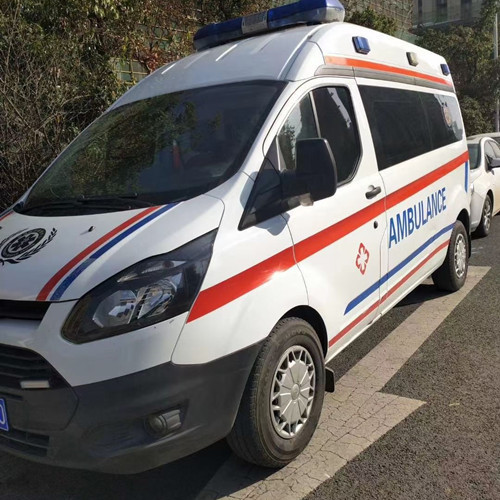 雅安品质救护车出租,为您的健康出行负责